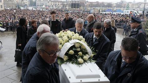 video dior giulia cecchettin|Giulia Cecchettin: Slain Italian woman's funeral attended by  .